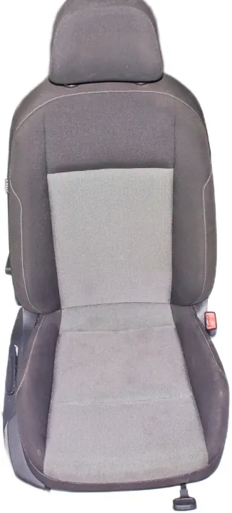 Volkswagen Golf VII Heated Right Front Seat UU205 image 2