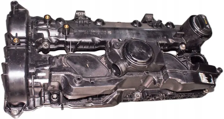 Mercedes W213 Valve Cover A6540102602 image 2