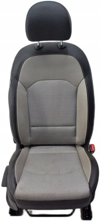 Kia Ceed III Heated Right Front Seat UO267 image 2