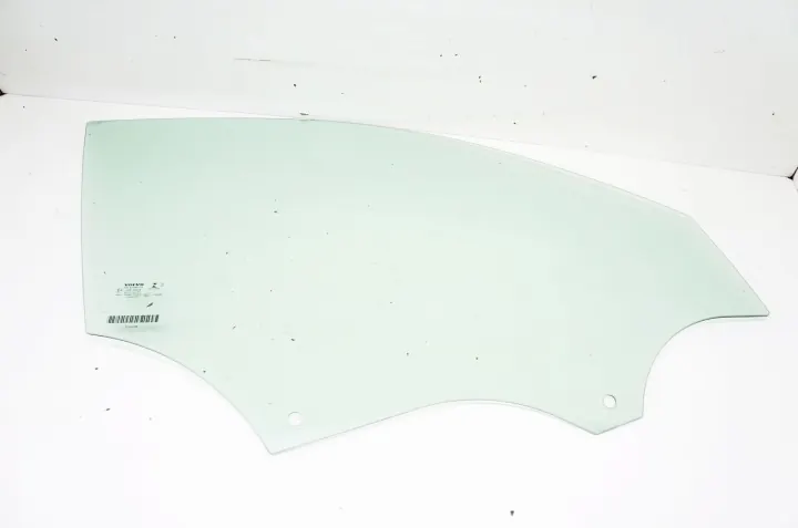 Volvo XC40 Front Right Door Glass 32244798 image 2