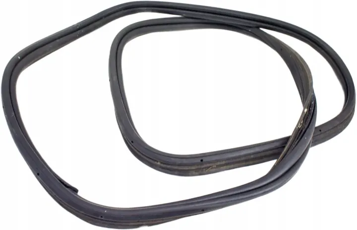Maserati Quattroporte VI Trunk Seal VA351 OEM image 2