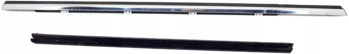 Kia Ceed III Door Window Trim Left Rear UO152+ image 2