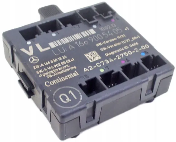 Mercedes CLA Door Module A1669005405 - Used image 2