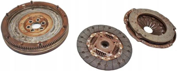 VW Golf VII Clutch 1878007592 - Used, 100% Working image 2