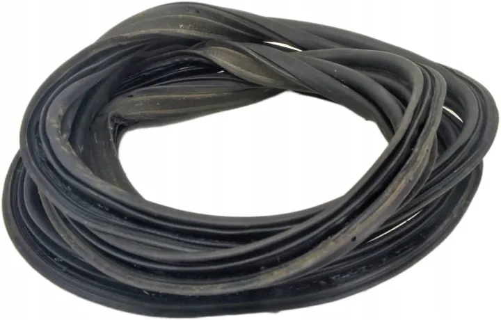 Jeep Compass II Trunk Seal OEM UZ072 - Used image 2