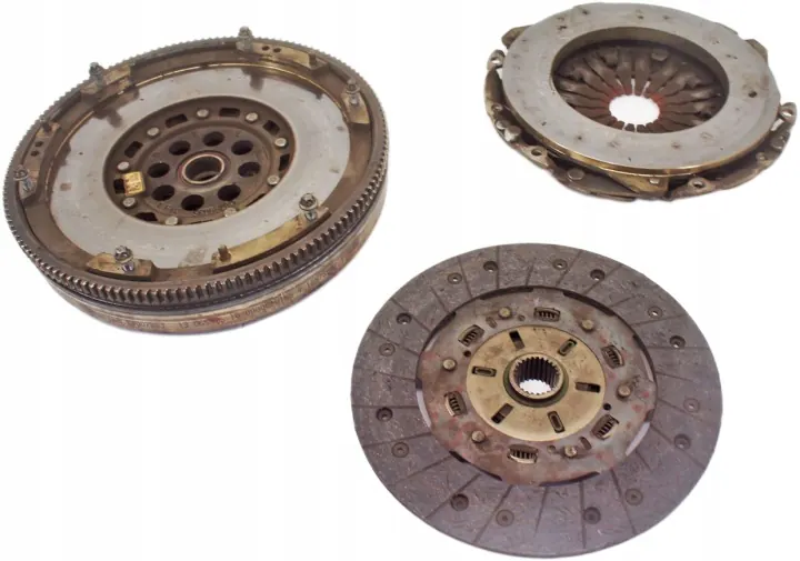 Mercedes CLA Clutch A0262500501 - Used OEM Part image 2
