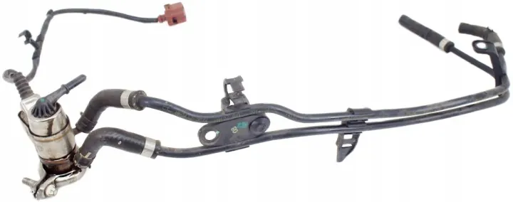 VW Tiguan II AdBlue Injector 0444025042 image 2