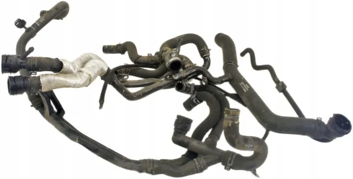VW Passat B8 Water Hoses Complete Set UL370 image 2