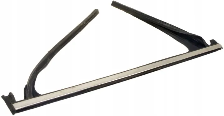 Jeep Compass II Right Rear Door Window Seal UZ104 image 2
