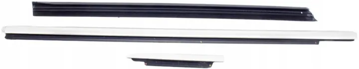 Maserati Quattroporte VI Door Window Trim Left Front VA083+ image 2