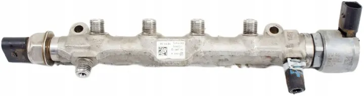 VW Tiguan II Injection Rail Sensor 04L906054 image 2