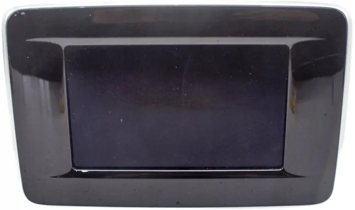 Mercedes CLA Radio Display Screen A2469013702 image 2