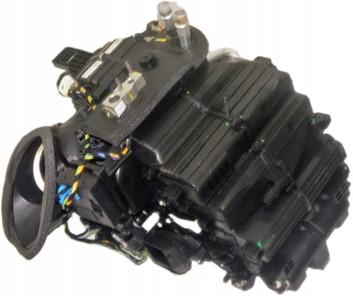 Opel Corsa F Heater 7015011010 - Used OEM Part image 2