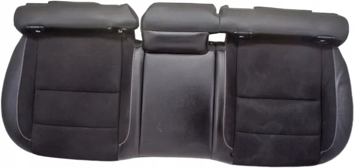 Volvo XC40 Rear Bench Seat UK008 OEM Part image 2