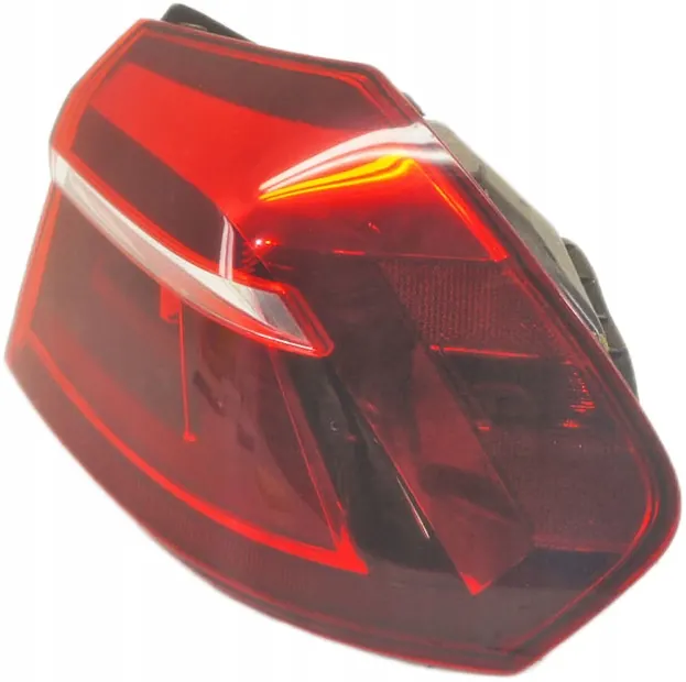 VW Passat B8 Right Rear Lamp 561945096P Sedan image 2