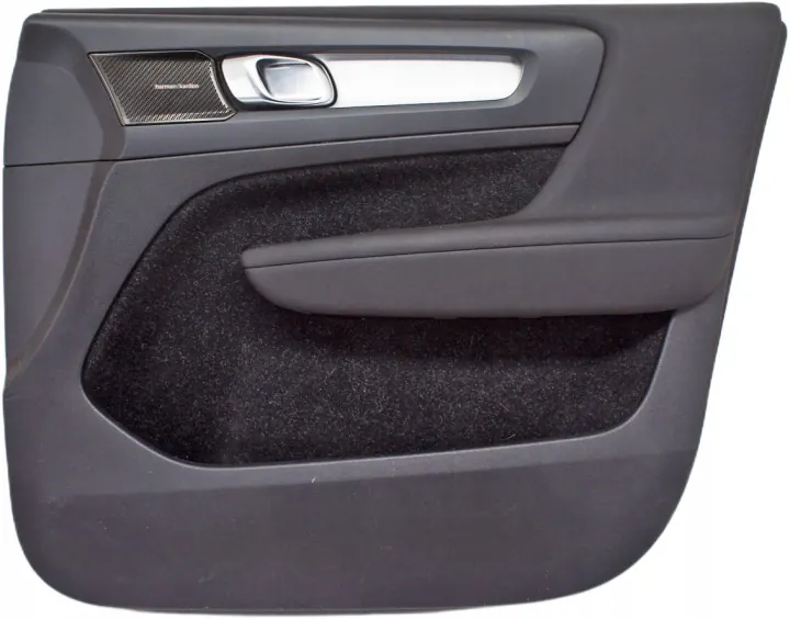 Volvo XC40 Right Front Door Panel OEM UW179 image 2
