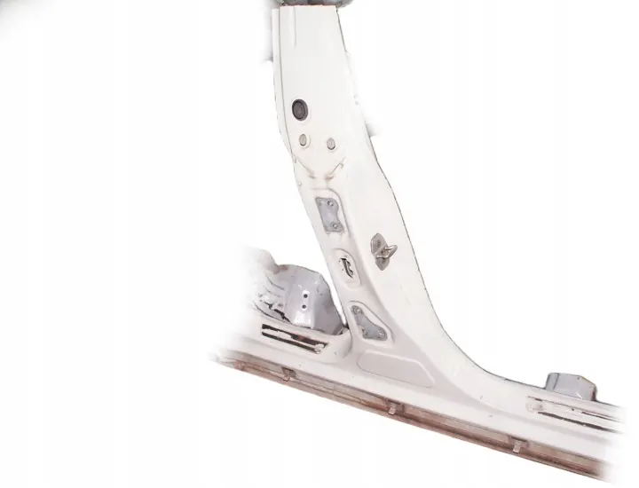 Mercedes CLA C117 B Pillar Right Center UT385 image 2