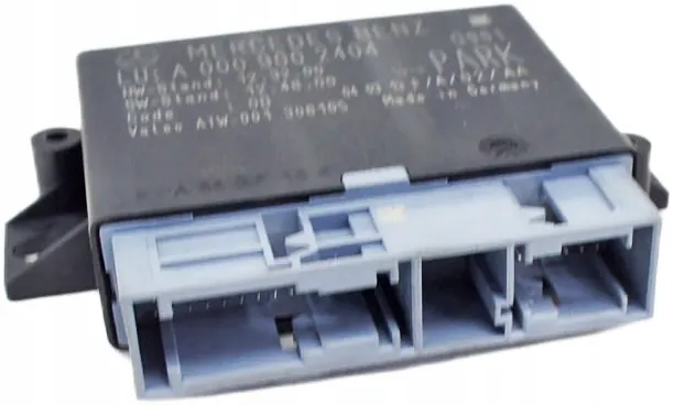 Mercedes CLA PDC Parking Module A0009002404 image 2