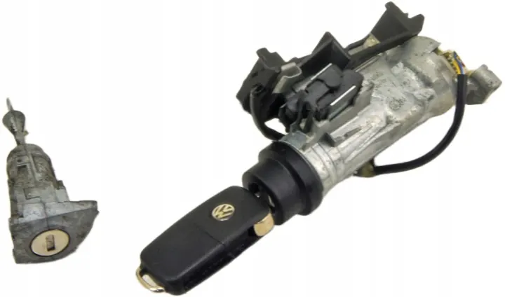 VW Passat B8 Key Ignition Lock Set UL086 Volkswagen OE image 2