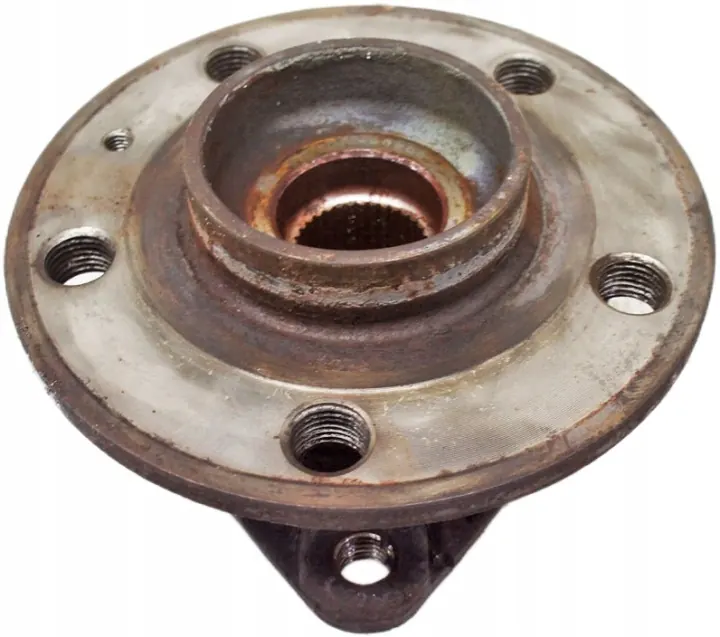 Volvo XC40 Front Right Hub - OEM UW299 image 2