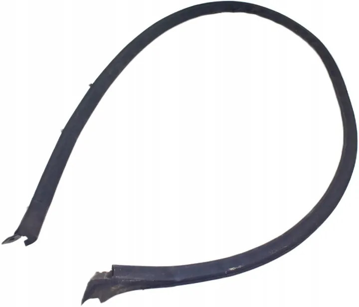 VW Golf VII Door Seal Left Front UU330 image 2