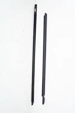 Volkswagen Tiguan II Door Window Scraper Left Front UY132