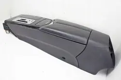 Maserati Quattroporte VI Center Console Armrest VA063