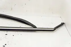 Ford Edge Mk2 Door Window Seal Left Front UV188