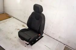 Opel Insignia B Right Front Seat UQ430