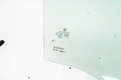 VW Golf VII Front Right Door Glass 5G4845202B