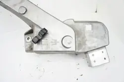Maserati Quattroporte VI Left Front Seat Belt Bracket 670003855