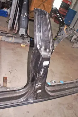 Peugeot 508 II B Pillar Right Middle with Rocker UG422