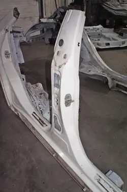 Mercedes CLA C117 B Pillar Right Center UT385
